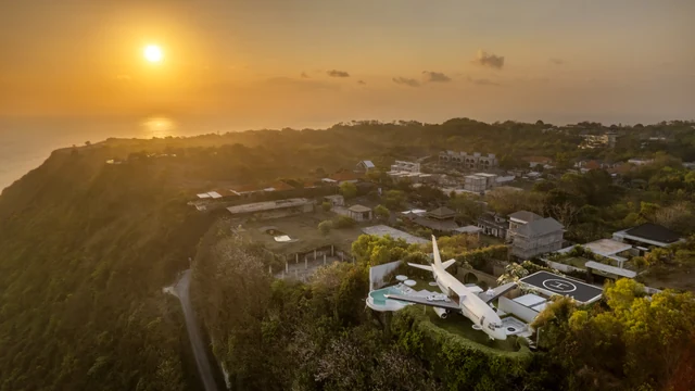 The last light over the villa