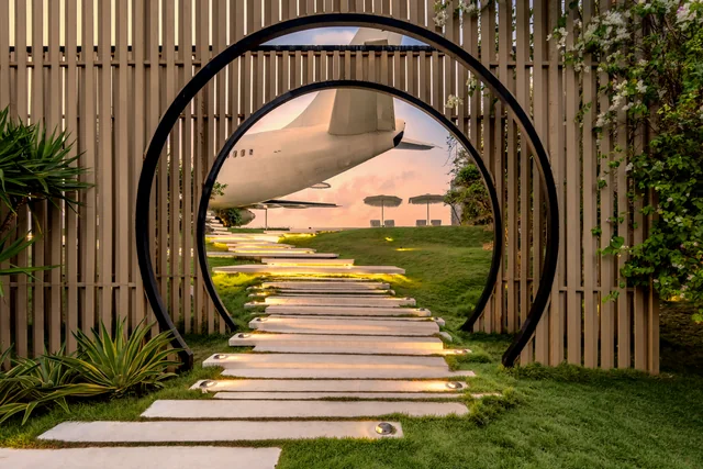 The circular gate at the entrance